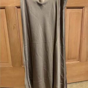 Elegant Satin Skirt in Gray